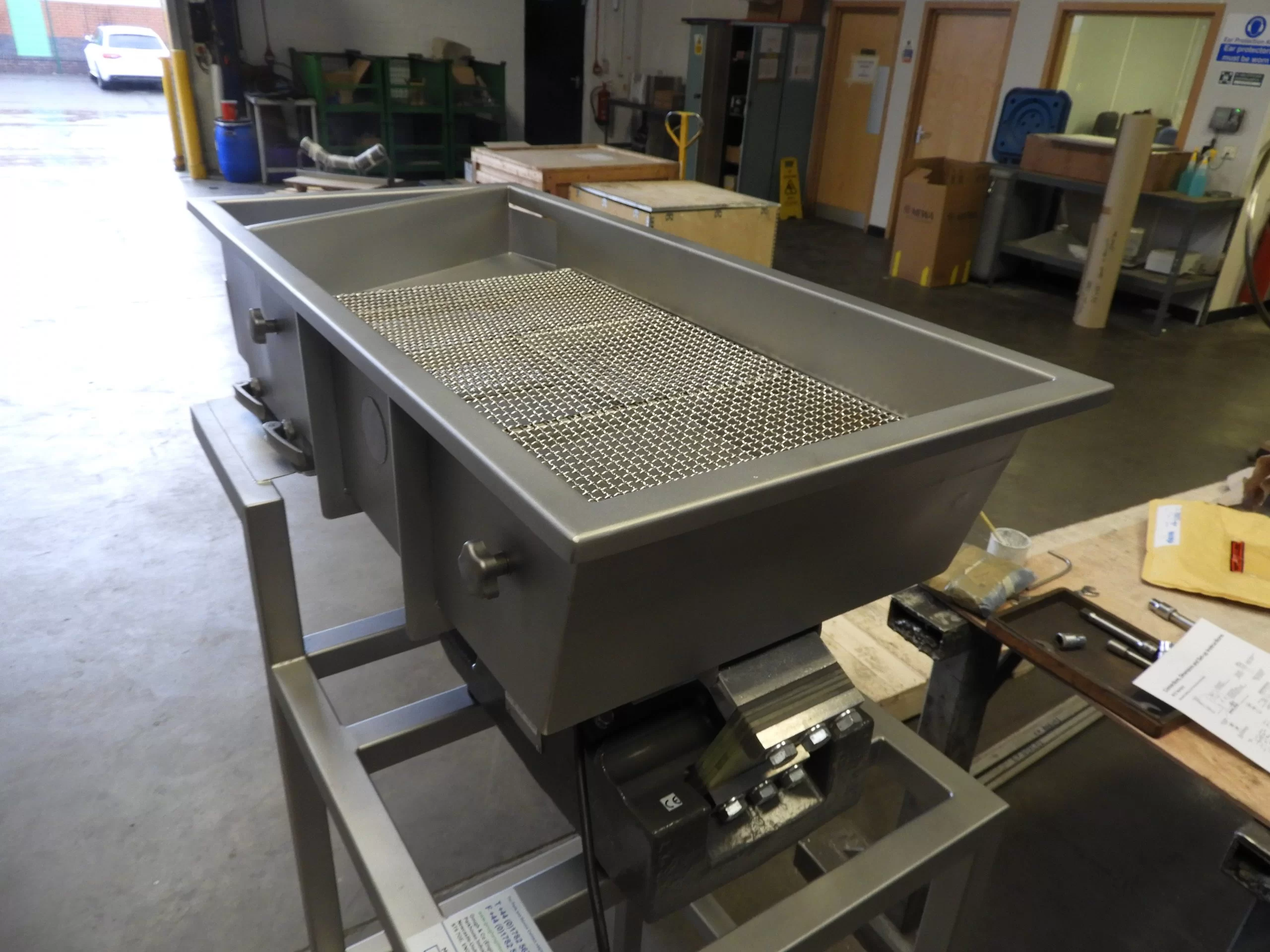 Gough Vibrating Linear Screen