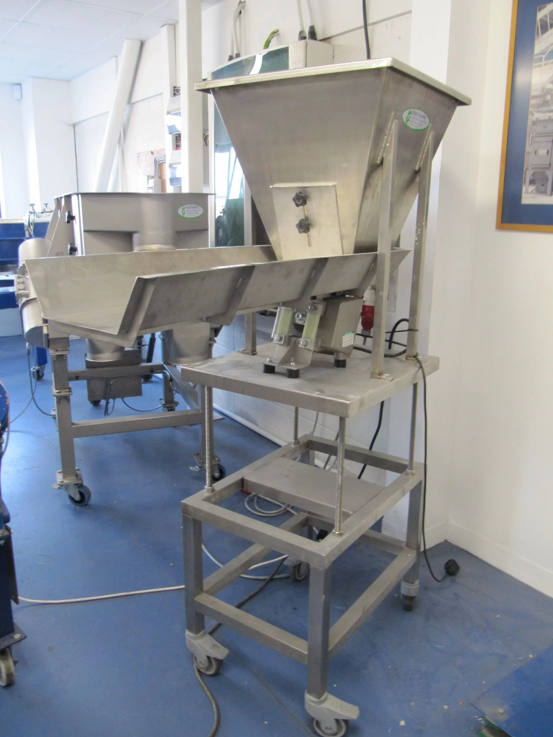 Gough Linear Vibrating Feeder with Hopper Lab Equipment